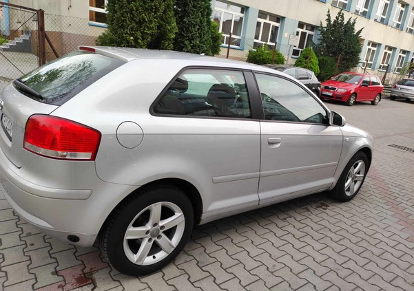 Audi A3 cena 11000 przebieg: 293000, rok produkcji 2003 z Skawina małe 29